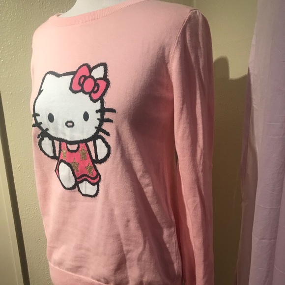 Hello Kitty Sweater! - Picture 2 of 4